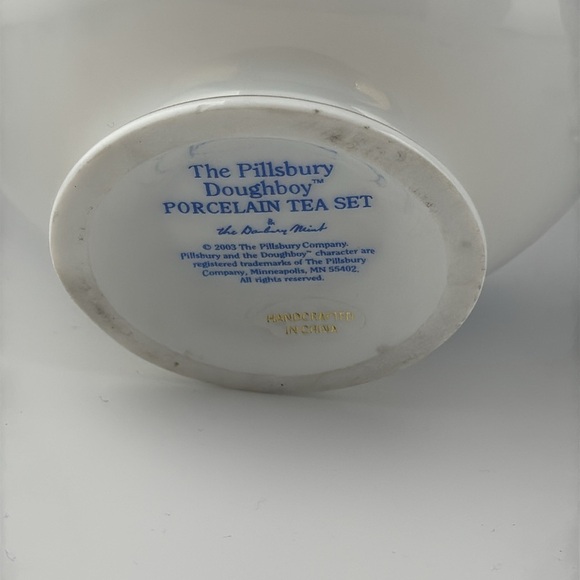 VTG 2003 The Pillsbury Doughboy Danbury Mint Porcelain Tea Set 5 pc Set - Picture 4 of 16